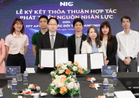 CO-WELL Asia and FPT Aptech Hanoi Form Strategic Partnership to Empower Future Developers